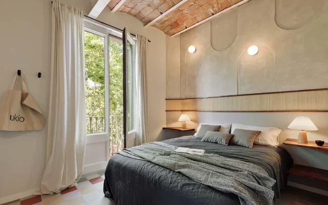 Nal - 2 bedrooms, office and balcony in Eixample Dreta 3