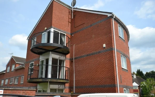 Entire Place·4B2B···Flat2, Stephens Court, Selly Oak 3