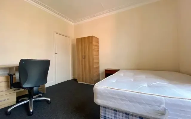 Burley Lodge Road 24296# 3