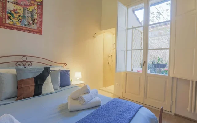 Apartment with Balcony in the Heart of Lucca 1
