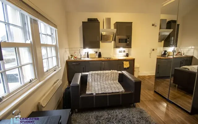 Rhodes House, 112 St Leonards Gate, Lancaster, Flat 9 2