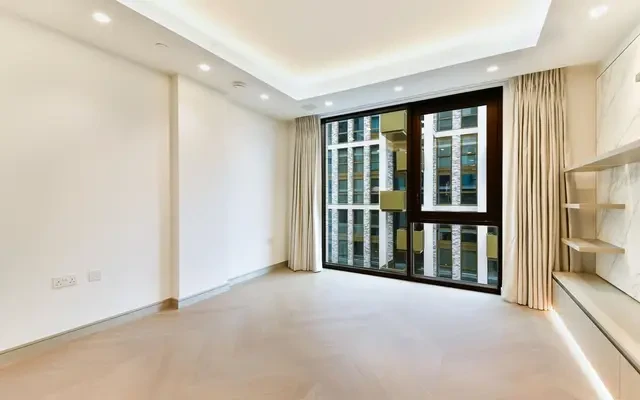 St. Johns Wood Road, London, NW8 7HN 2