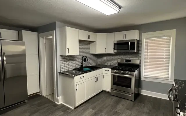 205 Ashworth Pl 4