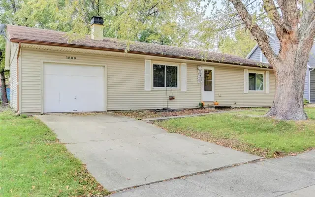 1809 Sadler Champaign IL 0