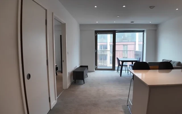 Local Crescent 1