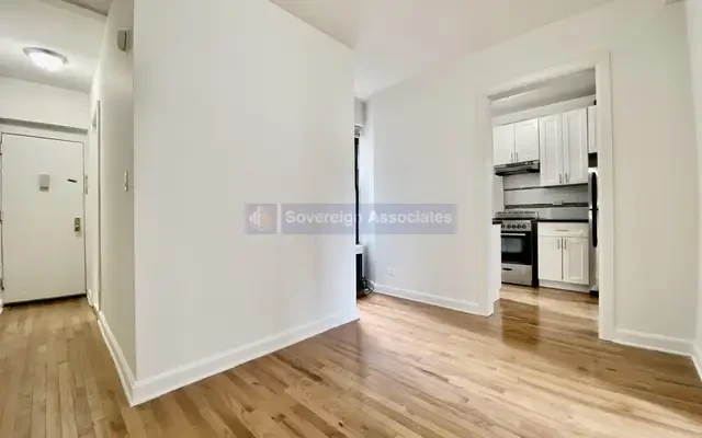 1270 1st Ave 1