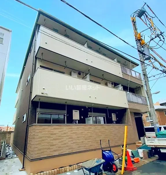 サン パラソル 3階