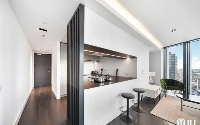 Amory Tower, The Madison London E14 4