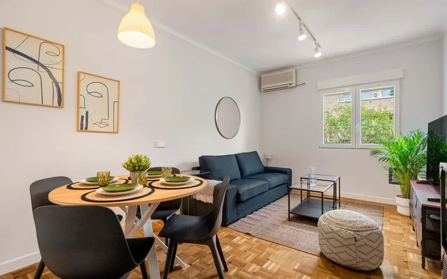 Apartment in Calle del Duque de Sevilla, Madrid for 104 m² with 2 bedrooms 1