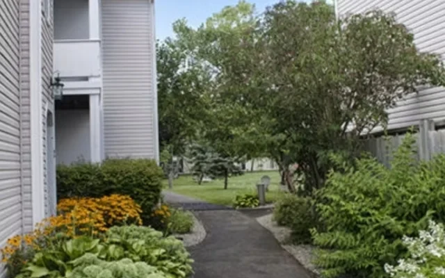 Plaza East Luxury Apartments & Luxury Townhouses 2