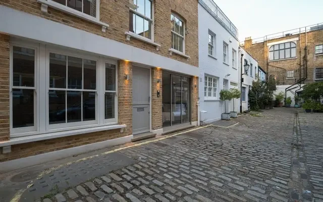 Clarkes Mews 13347# 4