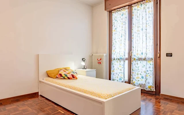 VIA ORNATO 110 A <br> PRIVATE ROOM S1 0