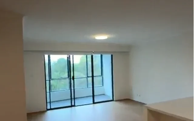 83-93 dalmeny avenue 1