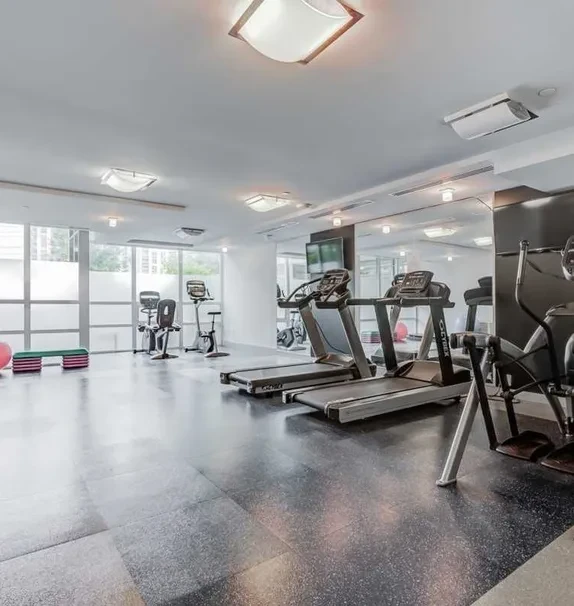 Entire Place·2B1B···8 Fieldway Rd