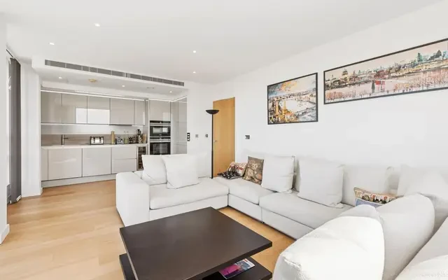 Holland Park Avenue, London, W11 4XB 2