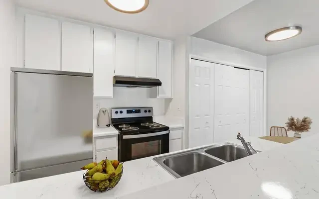Parkwood Apartments 0