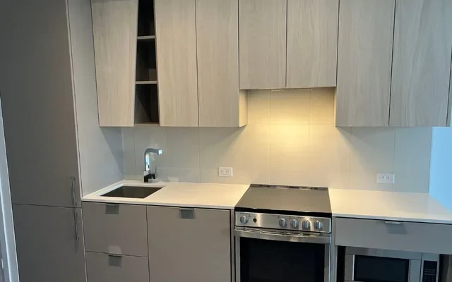 1105 - 3883 Quartz Road 2