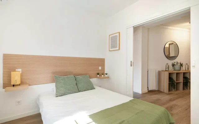 Apartment in Calle de Zabaleta, Madrid for 86 m² with 4 bedrooms 2