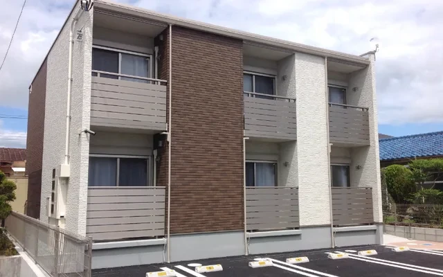 レオパレスコンフィアンス 4