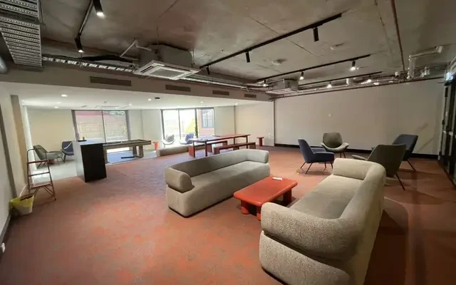 965 Dandenong Road 4