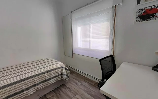 Calle de Cayetano Pando Madrid 28047 Spain 3