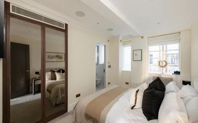 Hyde Park Place, London, W2 2LE 4