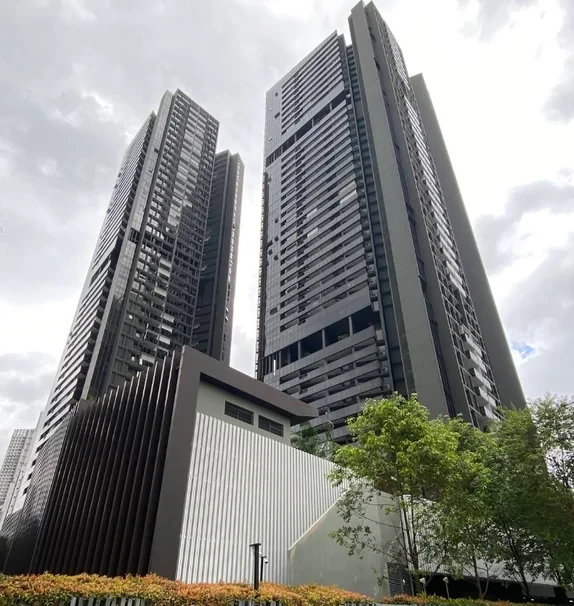 Commonwealth Towers - CCH