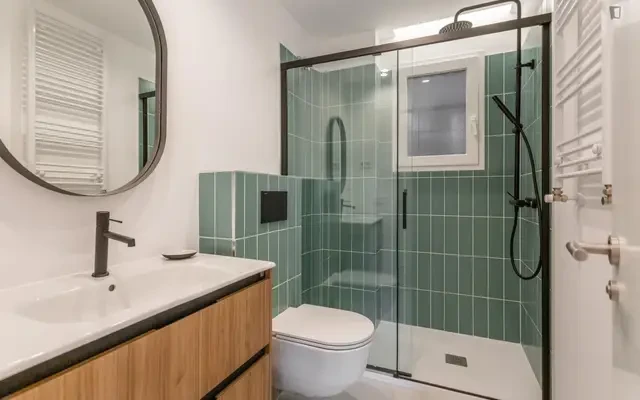 Inviting double bedroom near Facultad de Teología 4