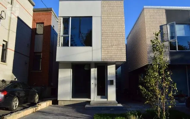 Villa near Carleton University 0