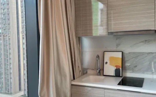 HEREIN Student·The Quay 4