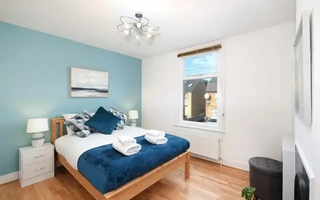 Gibbon Road, Kingston Upon Thames, KT2 6AA 3