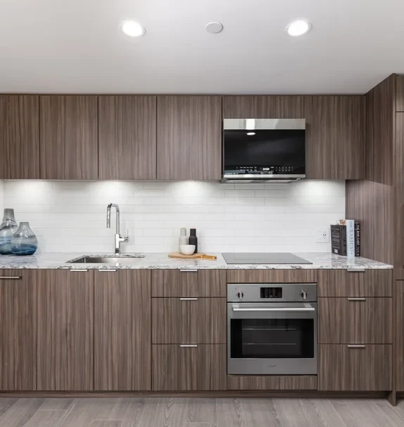 Level Hotels & Furnished Suites – Howe