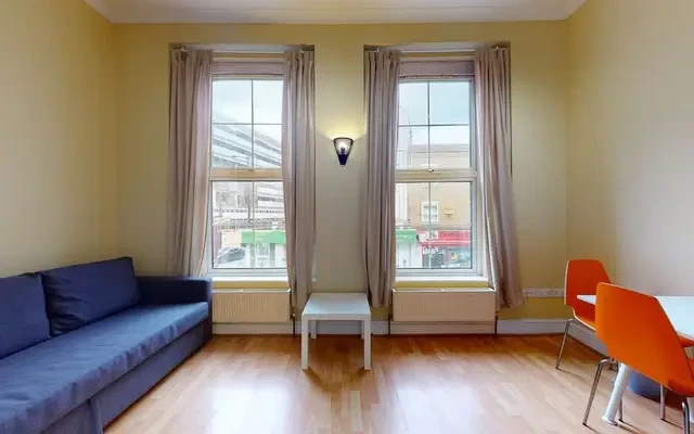 Drummond Street 10798# 0