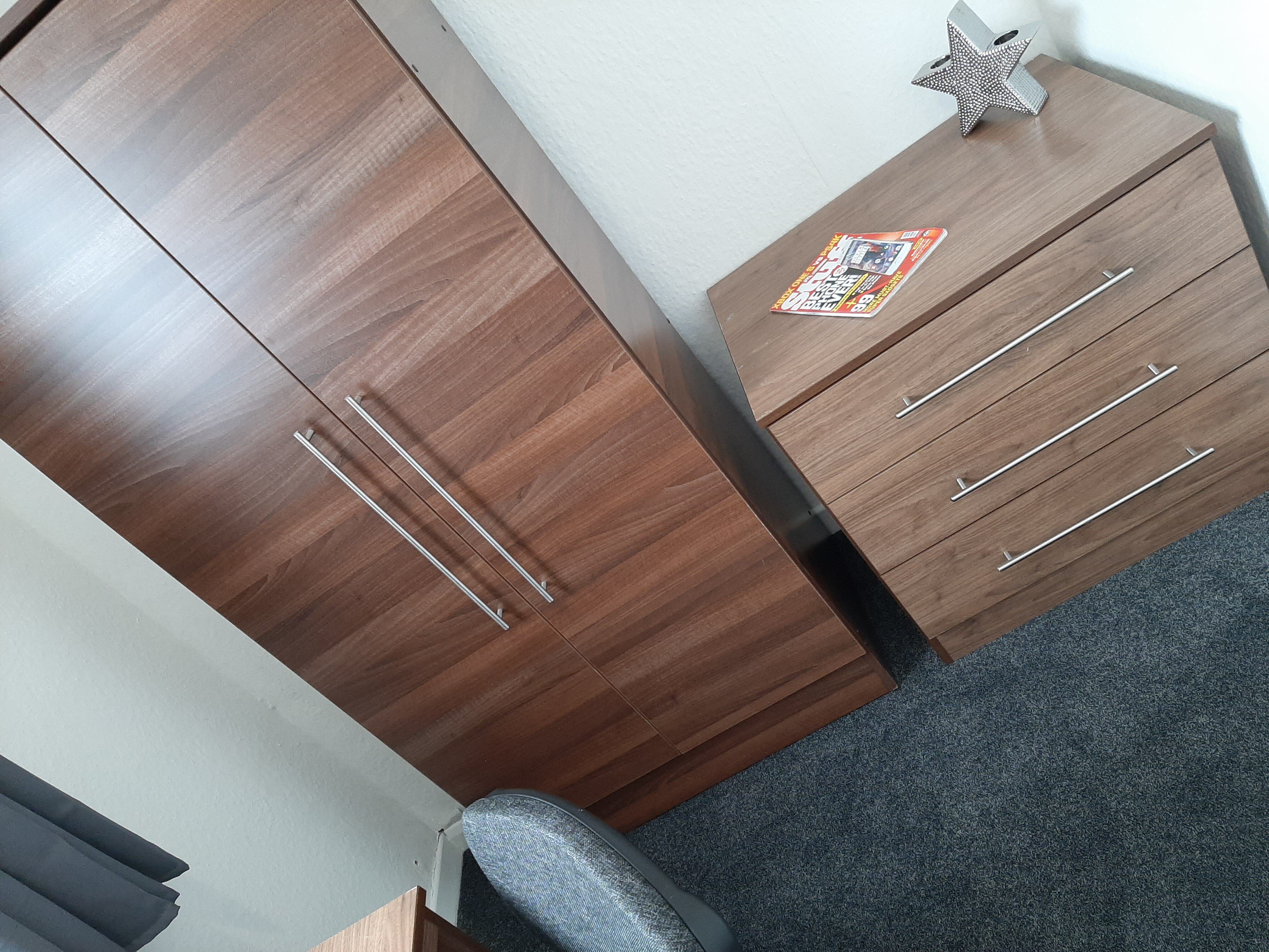 4 Bedrooms-First Floor Middle