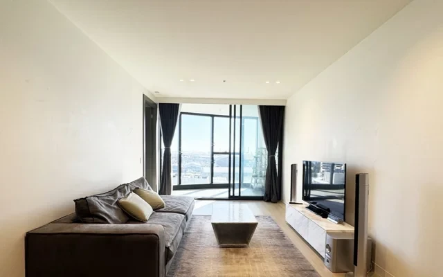 25 Waterfront Way 0