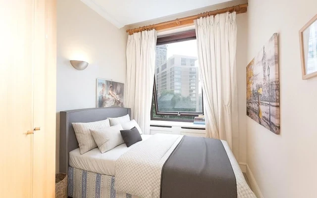LH-The Whitehouse - London student accommodation