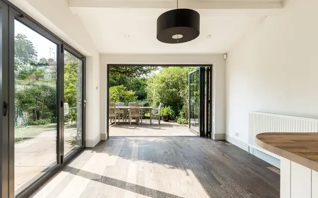 Trinity Road, Wimbledon, London, SW19 8QX 2