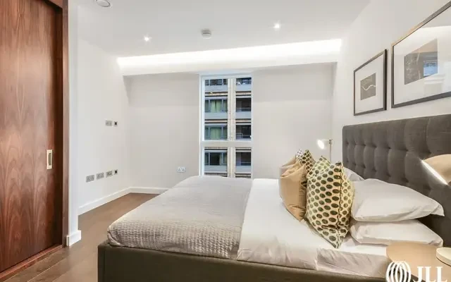 Lexington Gardens London SW11 3