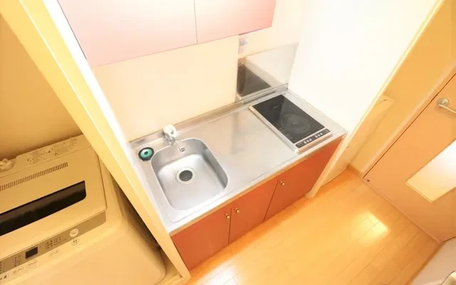 Leopalace Urban Katsurazaka (short lease, one month start) 3