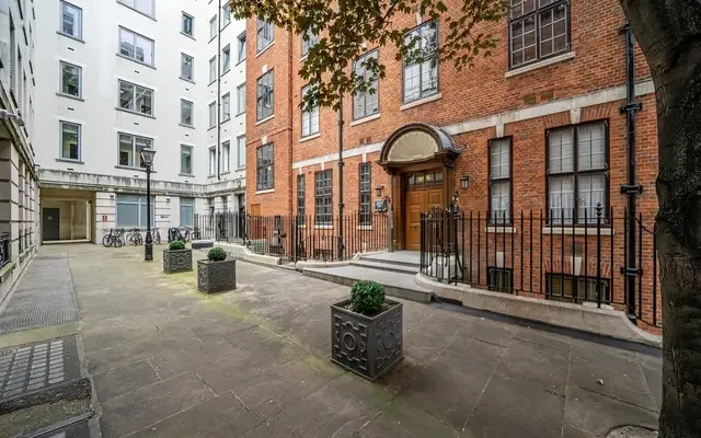 Bolt Court 12935# 1