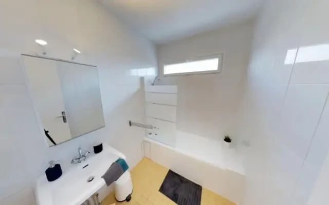 Luminous double bedroom near Parc Sergent Blandan 2