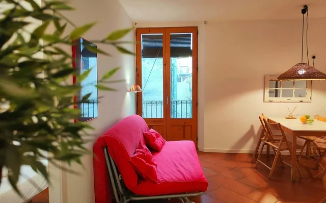 R.G. Central , Tranquil 1BR apt. 2BEDS. La Rambla! 2