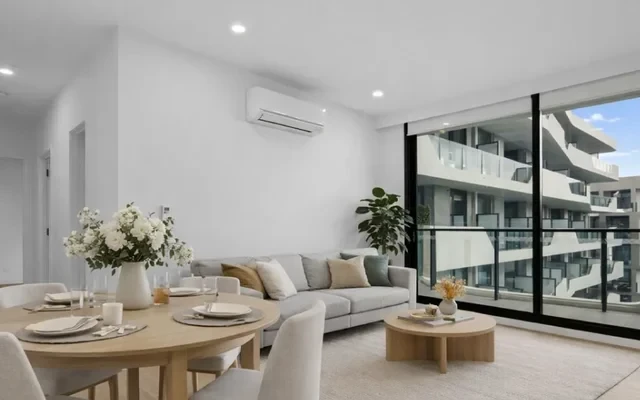 864 Blackburn Road 3