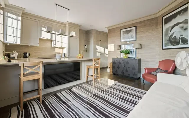 Meriden Court, Chelsea Manor Street, London, SW3 3TT 1