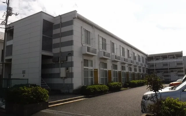 レオパレスくすの木Ⅱ 0