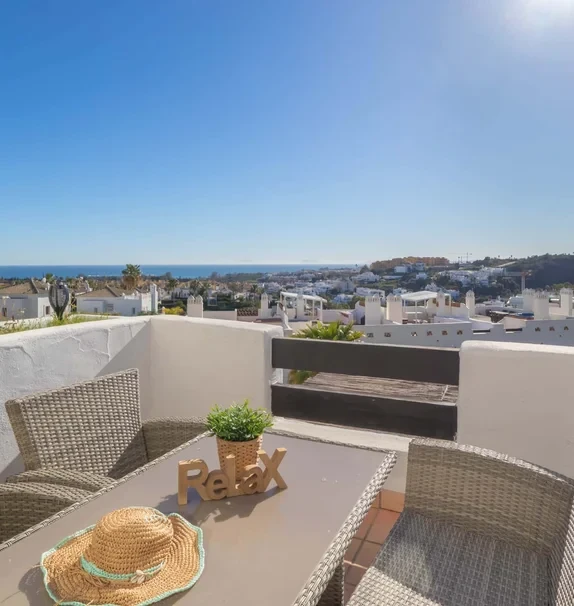 Sunset Sunshine Pool and Golf