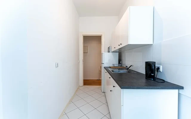 Studio Apartment 4
