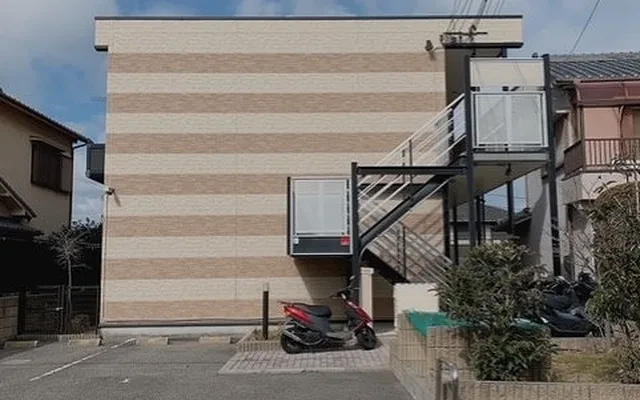 レオパレスフルール 0