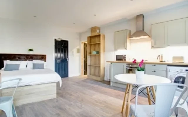Flat T, Park View 0