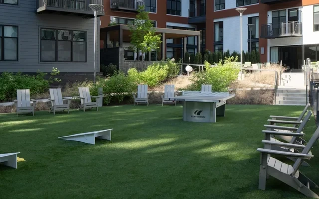 Aventon Huntington 0